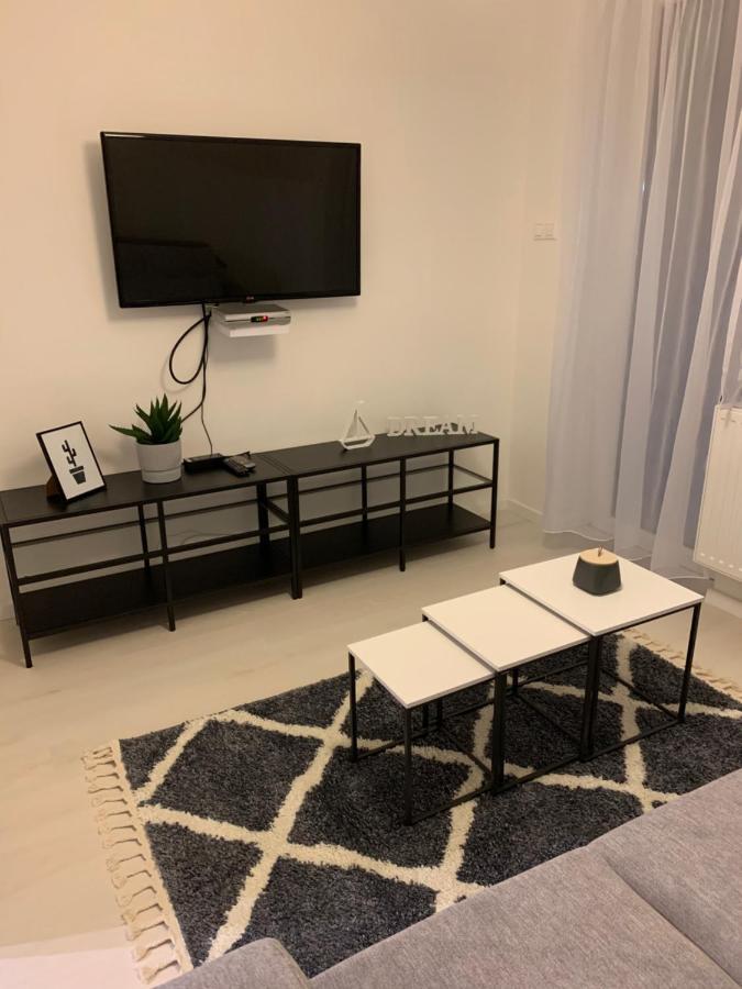 Zenit Apartman Buk Ngoại thất bức ảnh